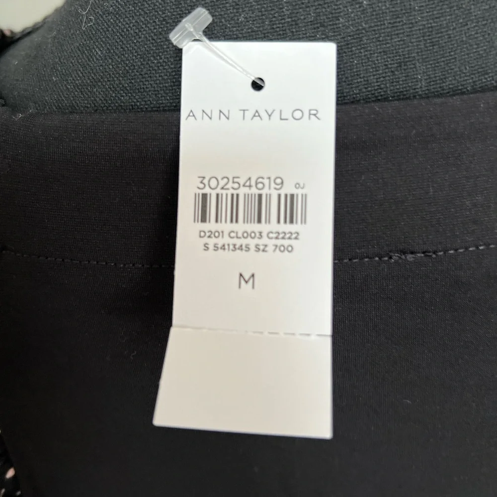 NWT loft medium top - Picture 3 of 4